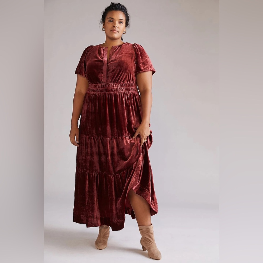 SOMERSET VELVET MAXI DRESS in size 2X